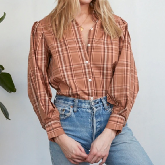 Lizbeth Button Up Top
Billie the Label - Picture 2 of 7